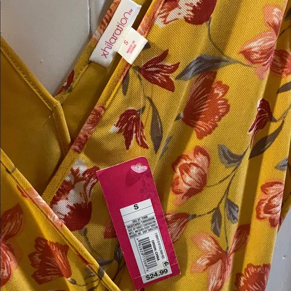 Yellow xhilaration romper sz small NWT - Picture 2 of 3